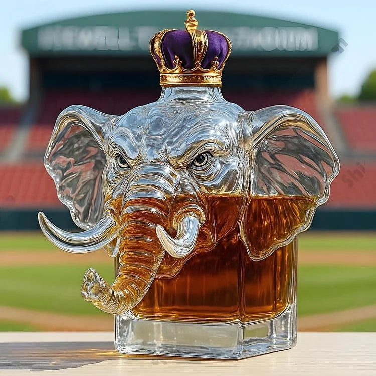 Butelka whisky Crown Royal w kształcie słonia